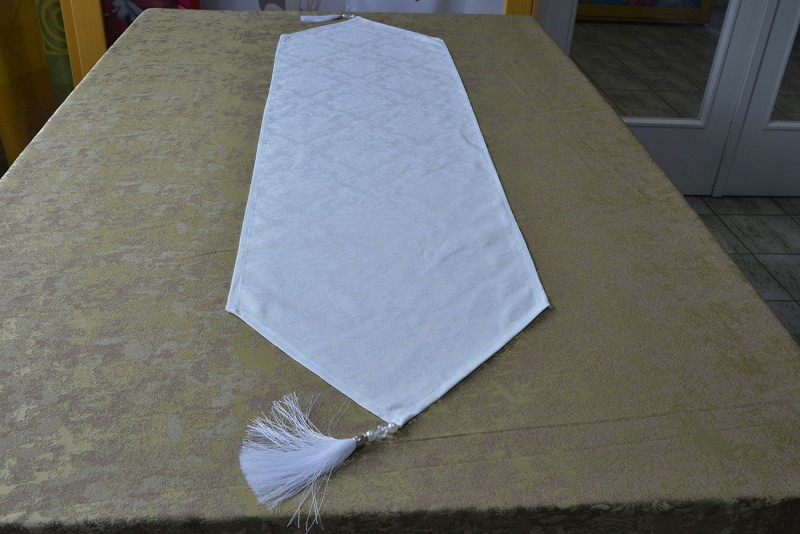 Štóla  150x40,krém