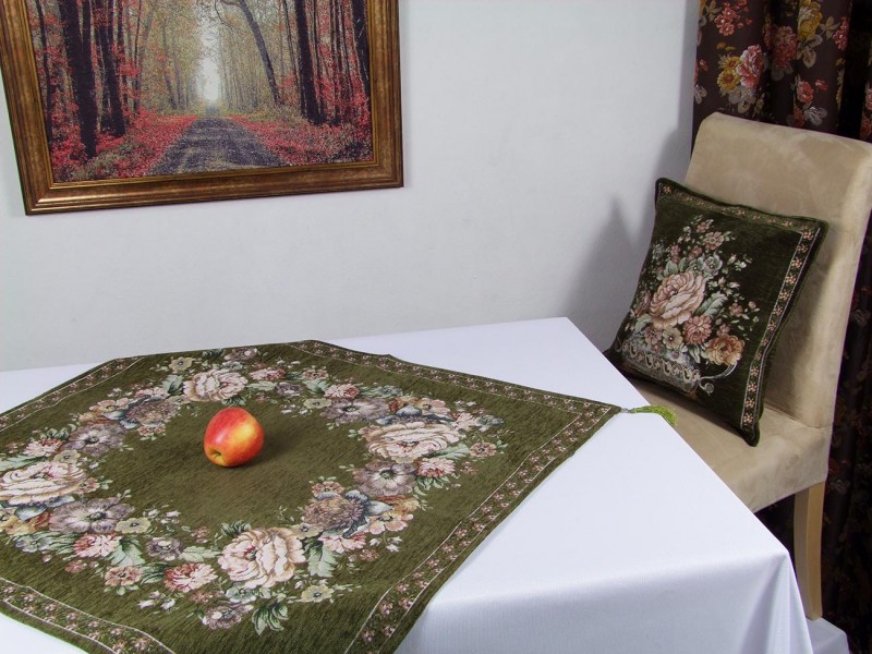 Obrus gobelínový  štvorec zelený
