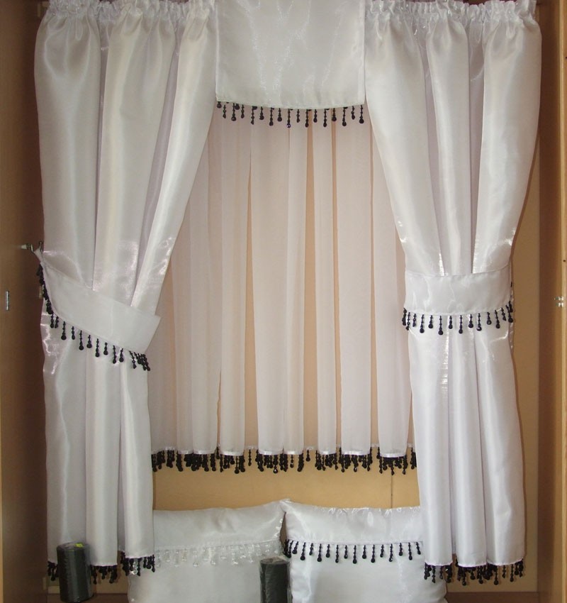 Záclona hotová voalová